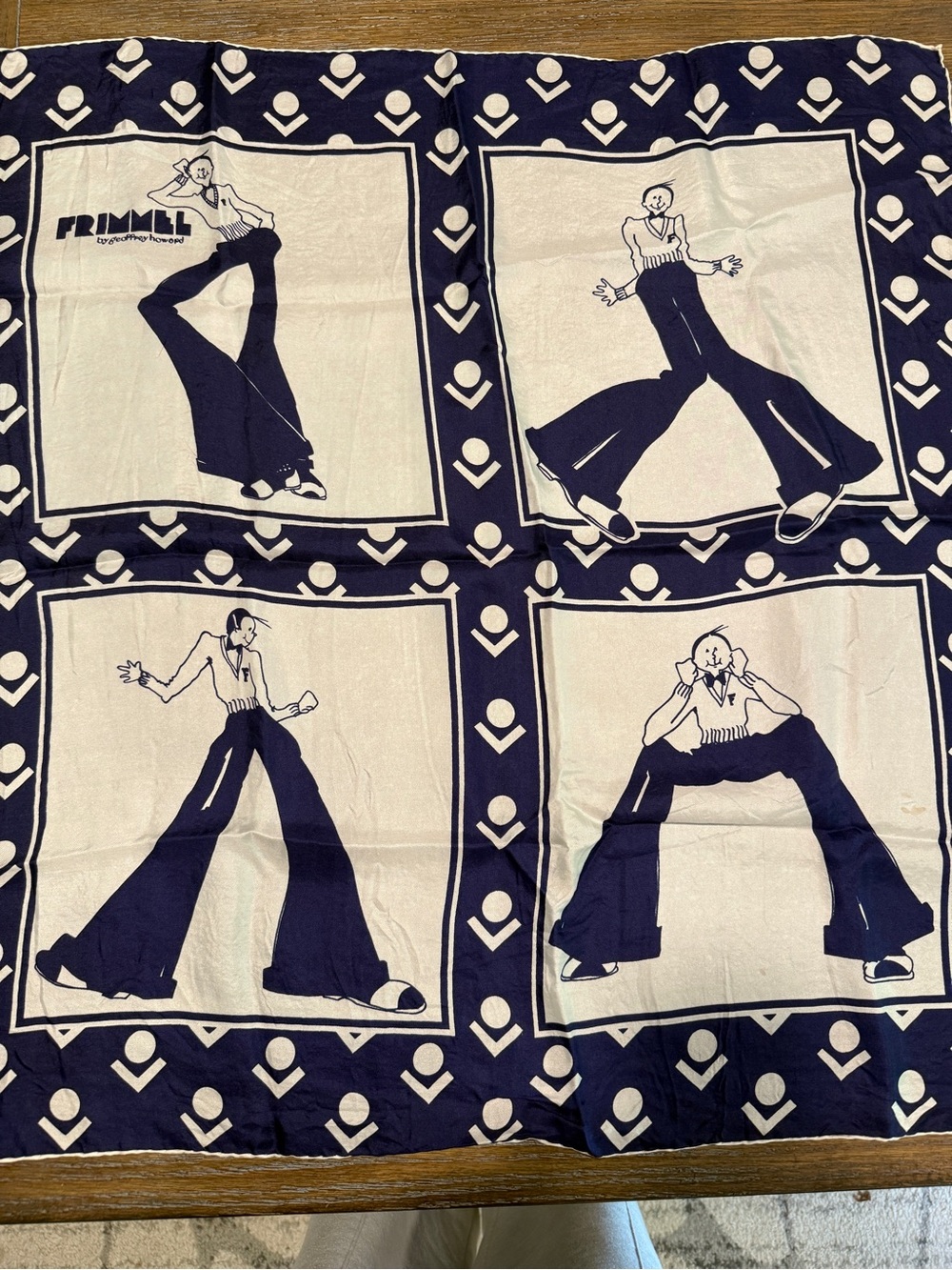 Lot (3) Vintage Graphic Silk Scarfs Frimmel by Geoffrey Howard made in Japan - Picture 4 of 5